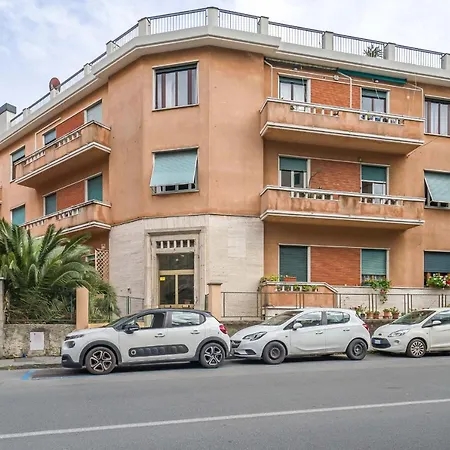 Cozy Apt - A Few Steps From Corso Italia Apartment *